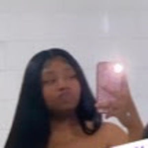 Meet your Posher, Lashea